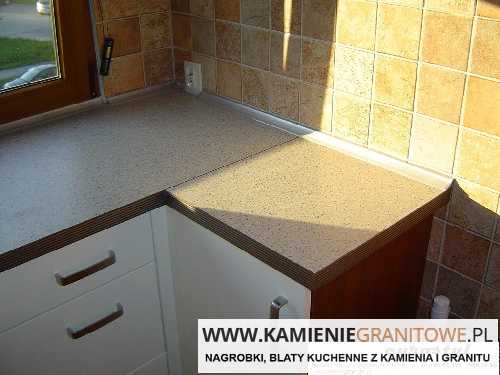 pokoje z basenem nad morzem