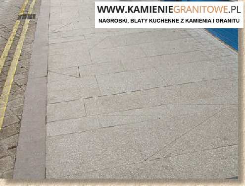 Pila blaty kuchenne z kamienia